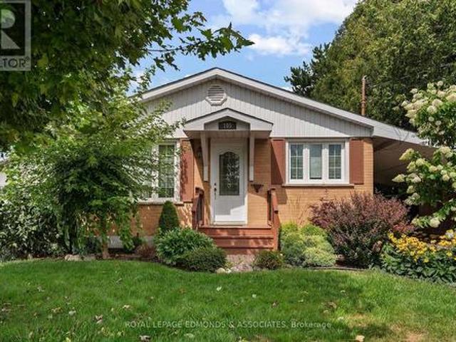 105 Ellis Avenue, Pembroke, ON, K8A 2H7 house for sale | Listing ID X13700 | Royal LePage