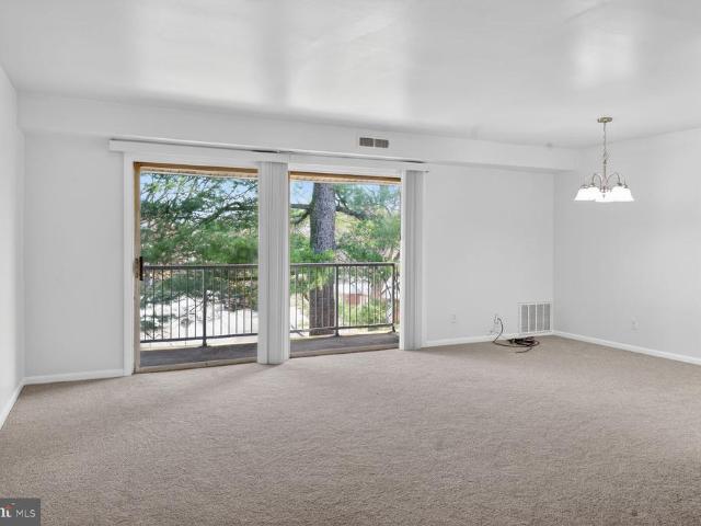 105 Fitz Court # 204