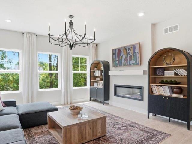 105 Fippenny Place