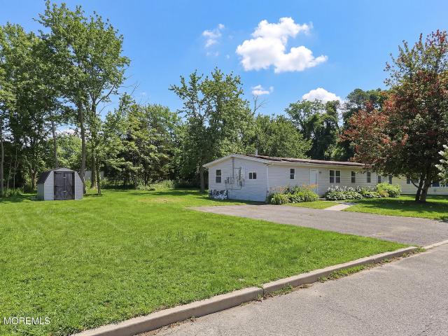 105 Floyd Lane