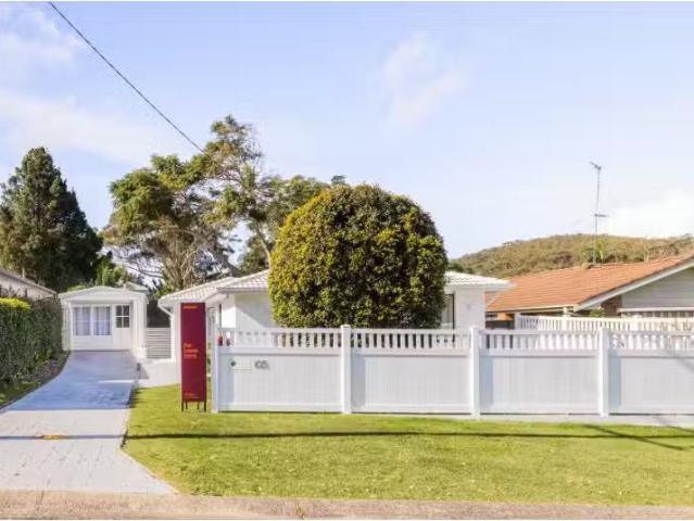 105 Horace Street, Shoal Bay House for rent Listed by Kaitlyn.