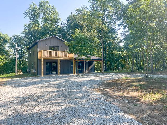 105 Hackamore Drive