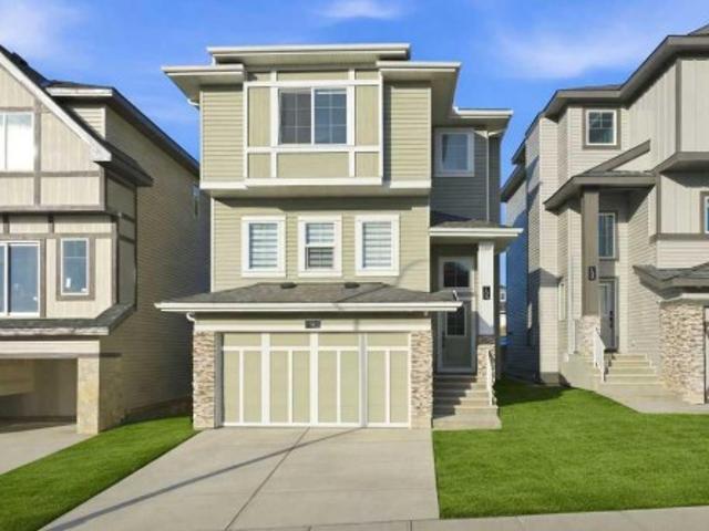 105 Heritage Boulevard, Cochrane, AB, T4C 3G8 house for sale | Listing ID A2299 | Royal LePage