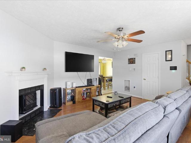 105 Hibiscus Court
