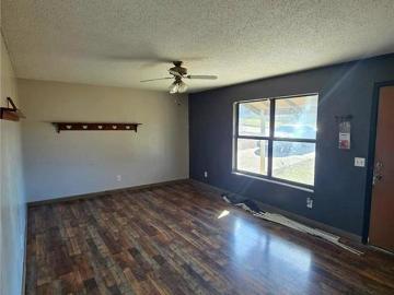 105 Oaklawn Avenue