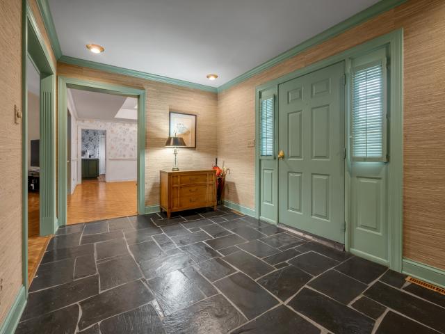 105 Old Farm Road