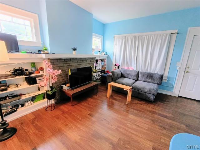 105 Lombard Avenue