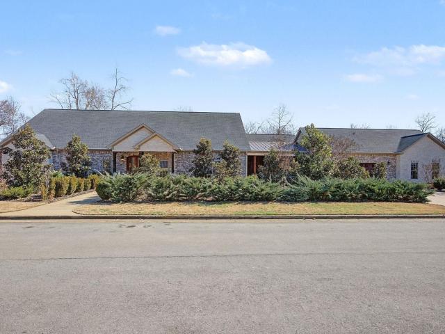 105 Longleaf Way, Florence, AL