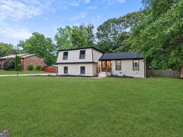 105 Lafayette Drive