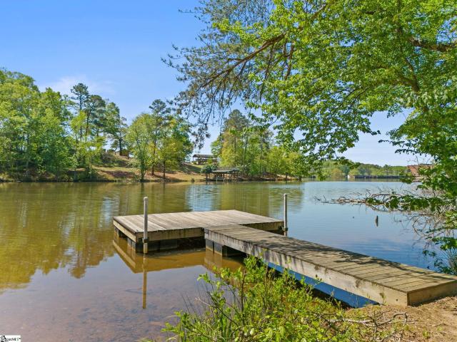 105 Lake Forest Drive
