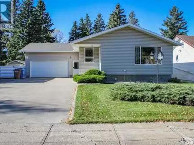 105 Lancaster Street, Melfort, SK, S0E 1A0 house for sale L.
