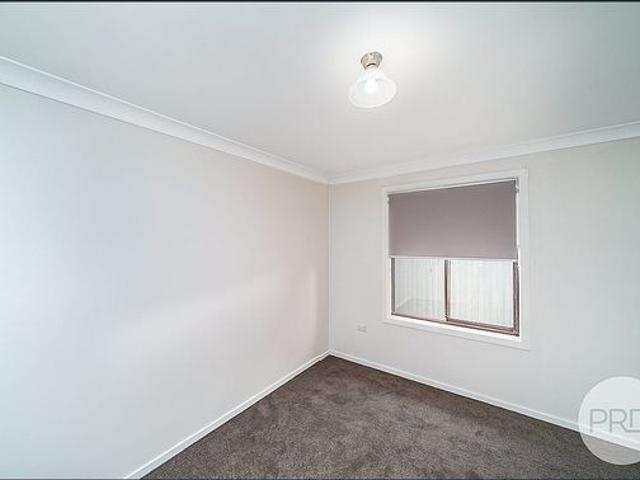 10/5 Langdon Avenue, Wagga Wagga NSW 2650