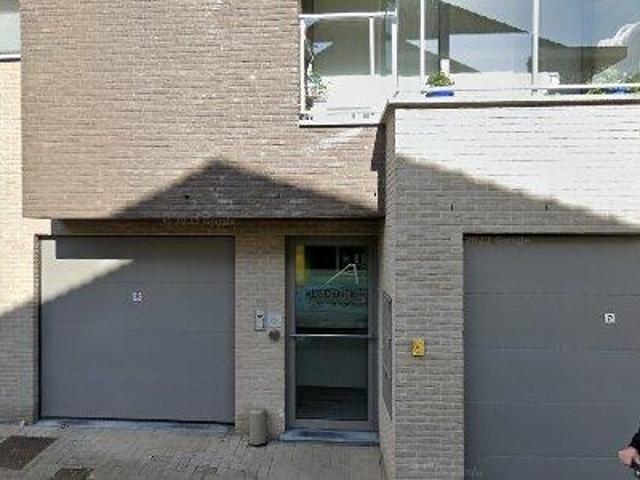 105 m2 apartment for rent in Sint Niklaas
