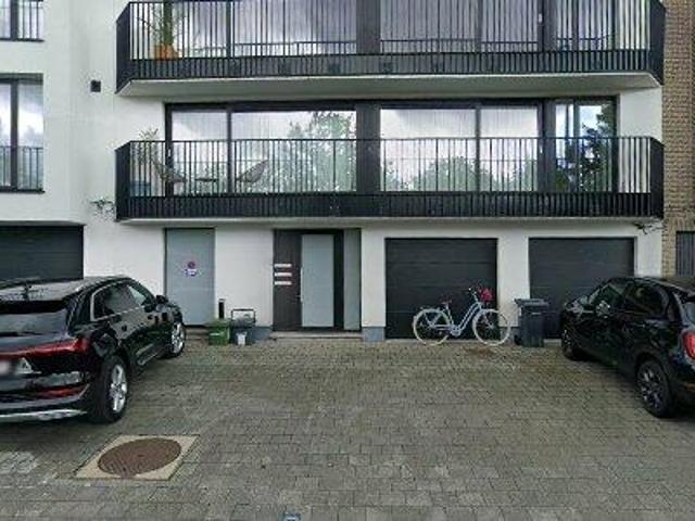 105 m2 apartment for rent in Sint Niklaas