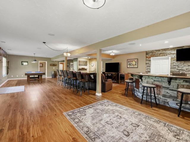 105 Man O War Court