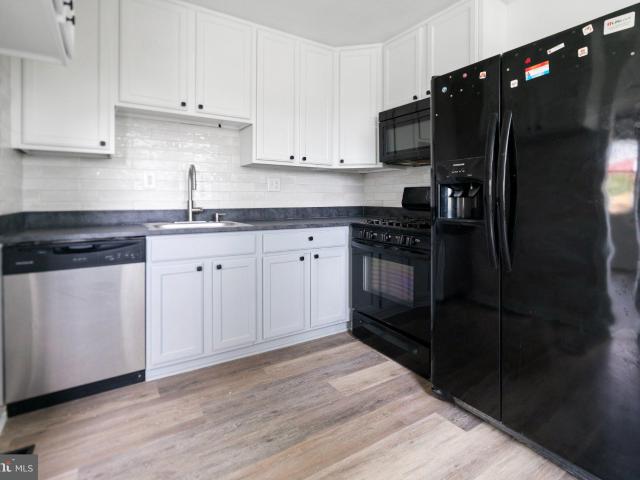 105 N 30th St, Harrisburg, PA 17111 | MLS #PADA2059