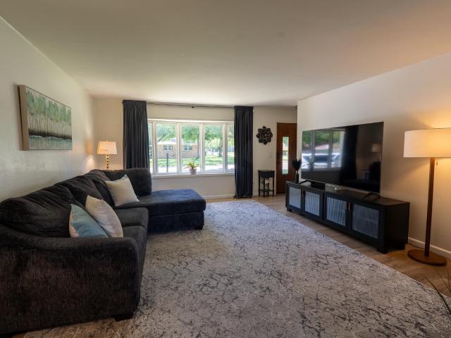 105 N Willard Avenue
