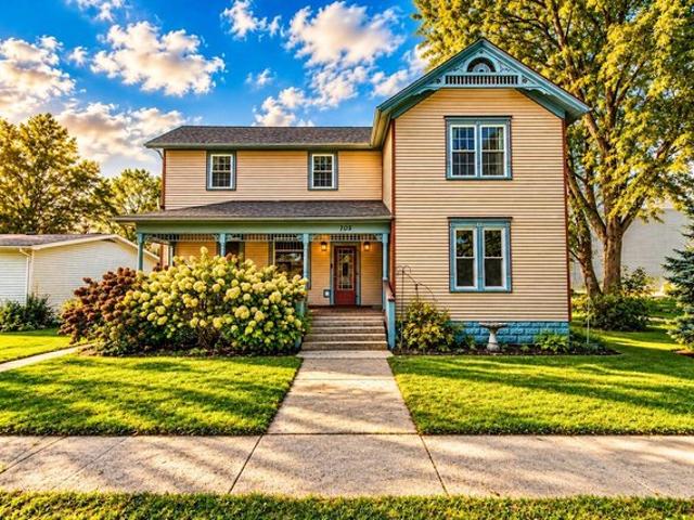 105 N Illinois St, Wanatah, IN 46390