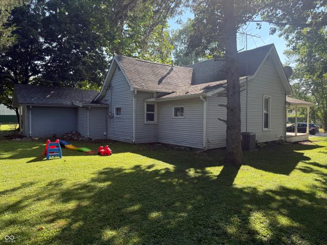 105 S Walnut Street
