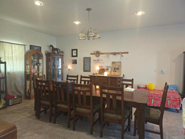 105 S Cedar Street S