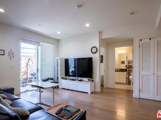 105 S Mariposa Ave, Unit 204, Los Angeles, CA 90004 | MLS #26787