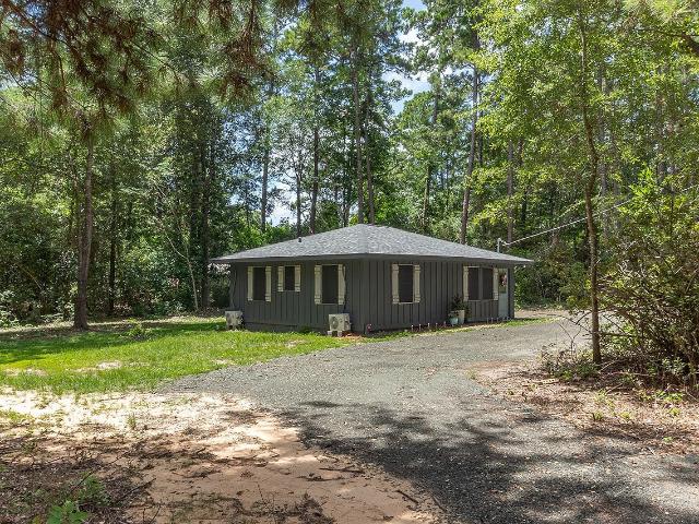 105 Saxon Lane
