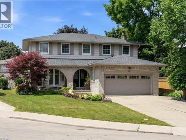 105 San Fernando Drive, Hamilton, ON, L9C 2C3 house for sale | Listing ID 40850 | Royal LePage