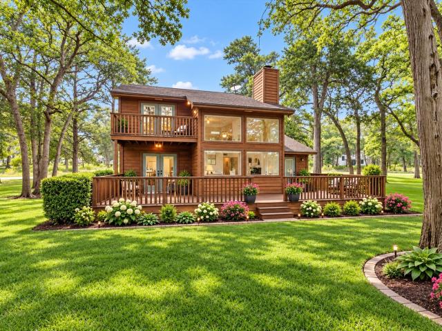 105 Seminole Drive