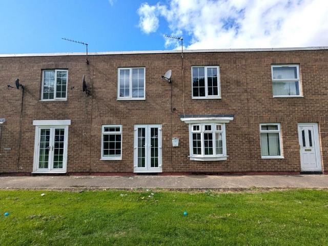 105 Silverdale Place, Newton Aycliffe. 3 bed terraced house to rent £650 pcm £150 pw