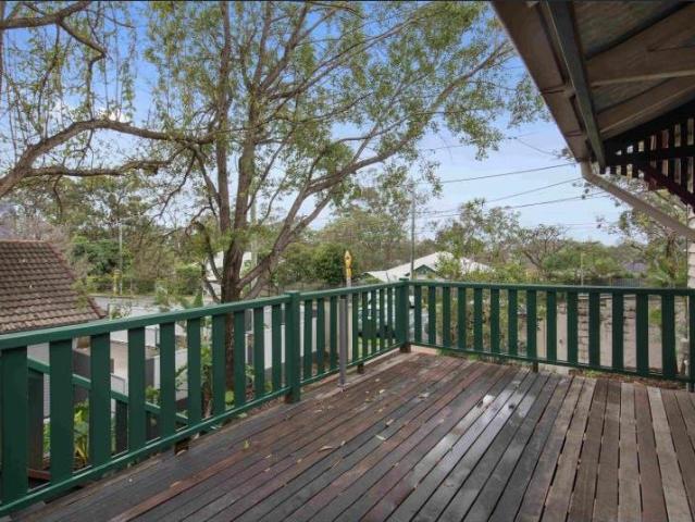 105 Simpsons Road, BARDON, QLD 4065