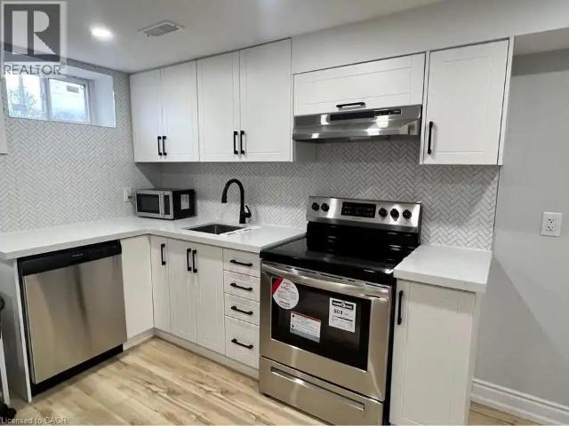 105 STEWART Avenue Unit# Lower — 1 Bedroom