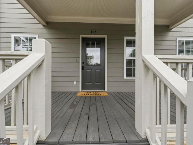 105 Port Laz Lane