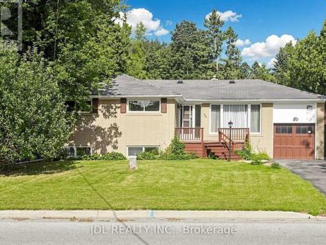 105 Park Avenue, Newmarket, ON, L3Y 1T6 house for sale | Listing ID N13713 | Royal LePage