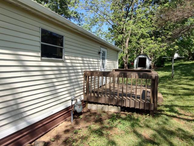 105 Pineview Lane