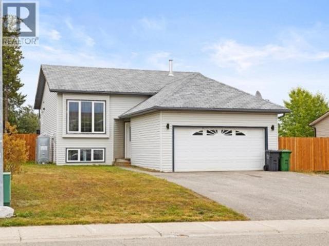 105 Pueblo Crescent, Whitehorse, YT, Y1A 6V3 house for sale | Listing ID 17658 | Royal LePage