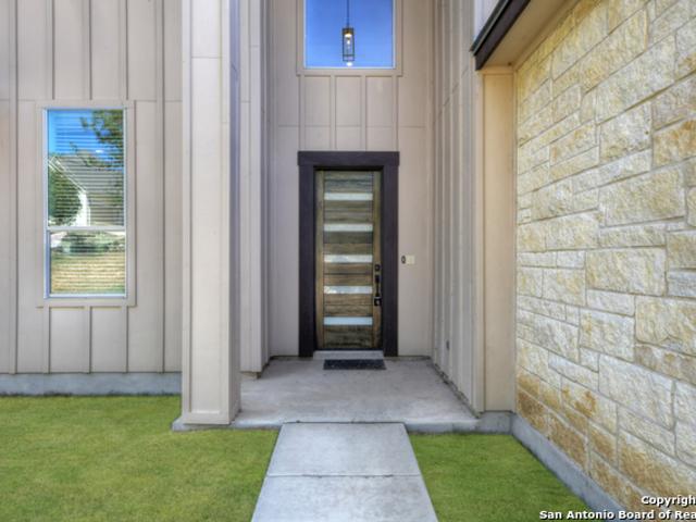 105 River Bluff