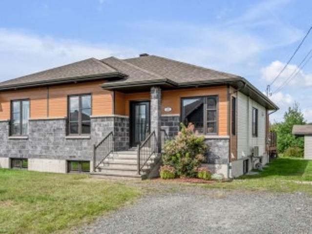 105 Rue Bourassa, Saint Anselme, QC, G0R 2N0 house for sale | Listing ID 15186 | Royal LePage