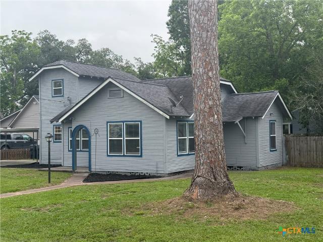 105 W Brackenridge Street