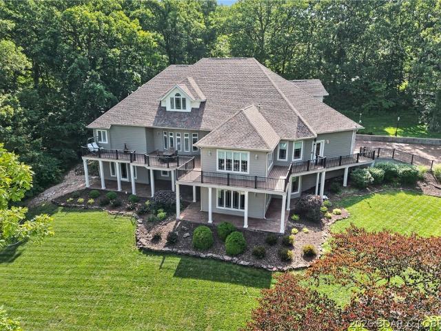 105 W Cross Fox Trail