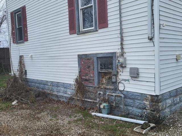 105 W Maple Street