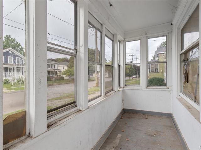 105 W Mohawk Street