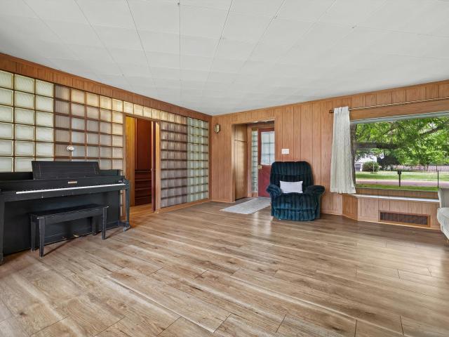 105 Northwater St