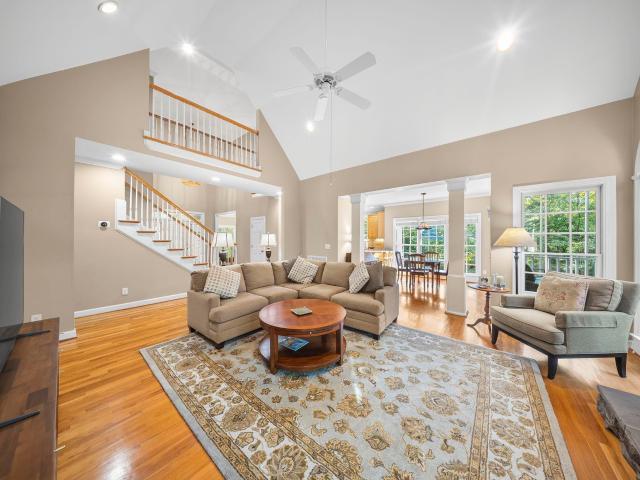 105 Wolf Run Drive