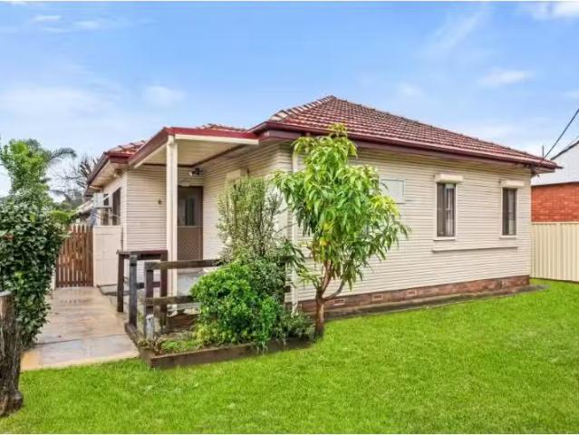 105 Wentworthville Avenue, Wentworthville House for rent List.