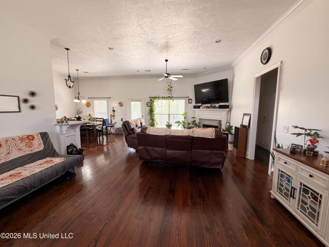 105 Winchester Cove