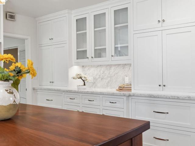 105 Terrace AVE