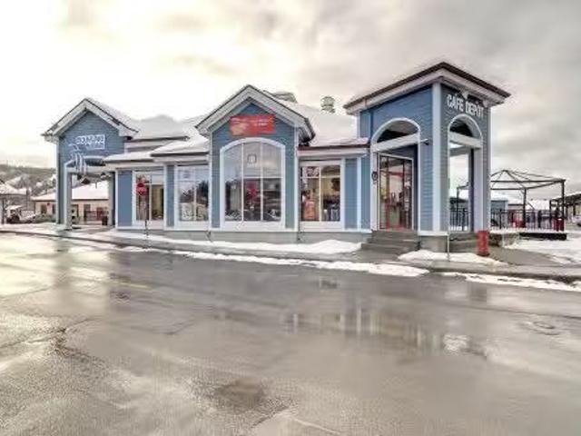 105F Av. Guindon, Saint Sauveur, QC, J0R 1R6 commercial for.
