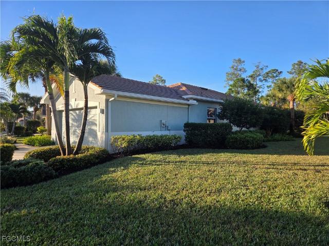 10640 Camarelle Cir, Fort Myers, FL 33913 | MLS #2026003