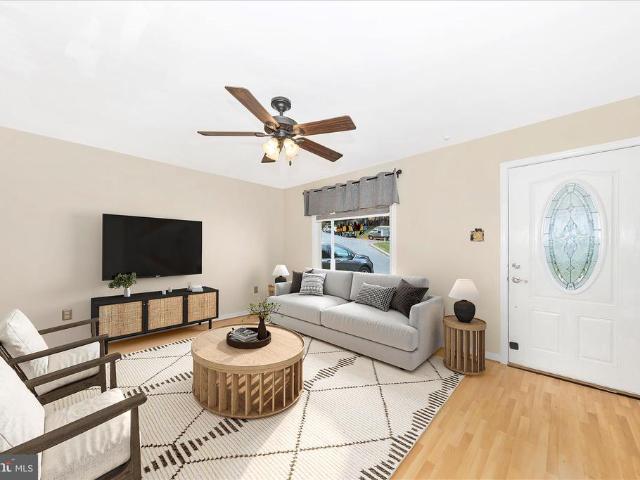 10641 Old Barn Court