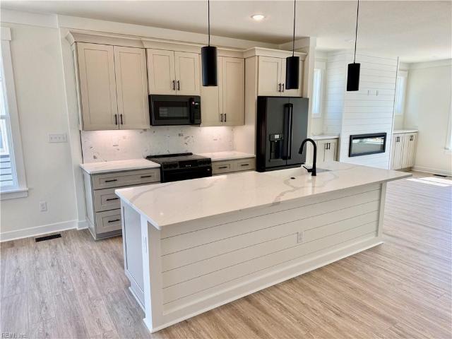1064 Mesa LOOP